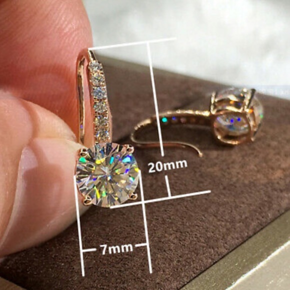 NEW 18k gold plated diamond earrings - Picture 4 of 6